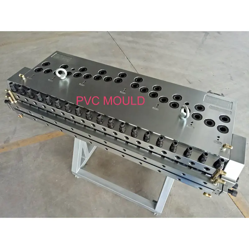 Khuôn xốp PVC